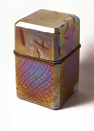 Square Box 1730