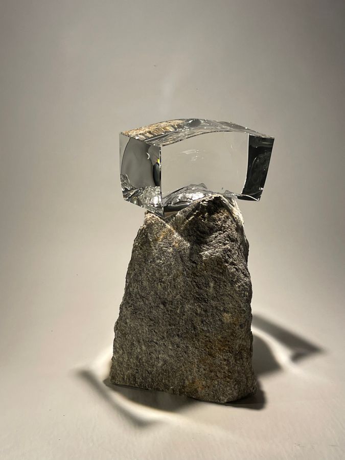 Little Light Receiver, Gneiss Bormes les Mimosas &mdash; Vladimir Zbynovsky
