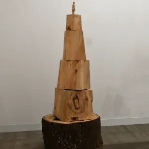 5. Pyramide mit Akt - andere Ansicht